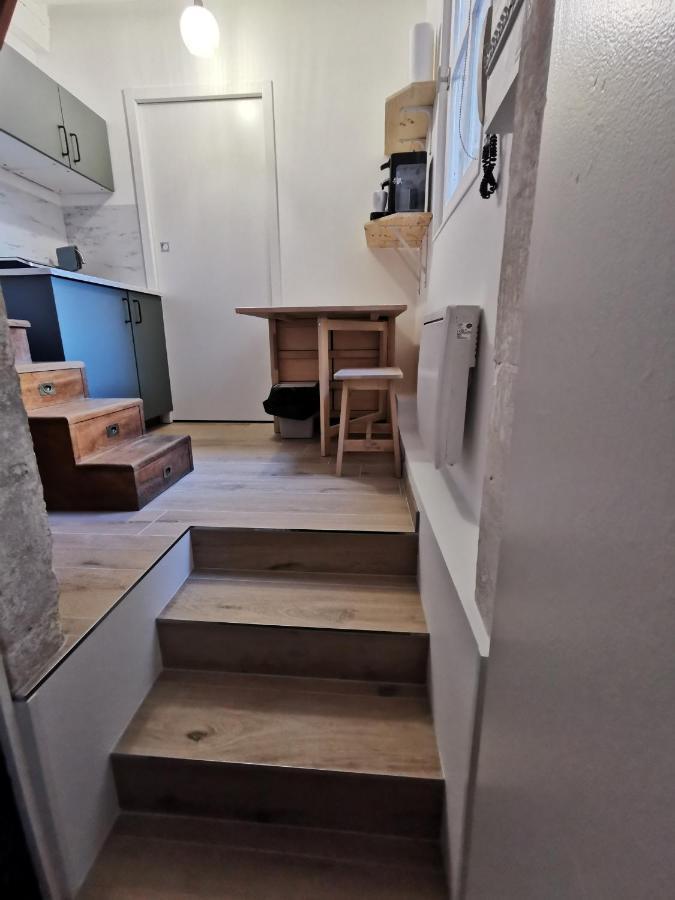 Studio en duplex dans un hôtel particulier Caen Exterior foto